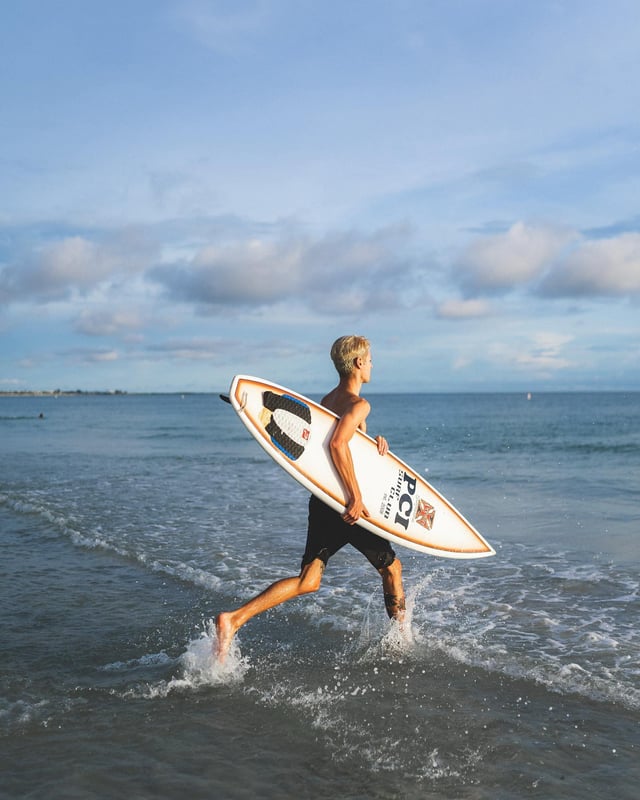 Postcard Inn on the Beach 5