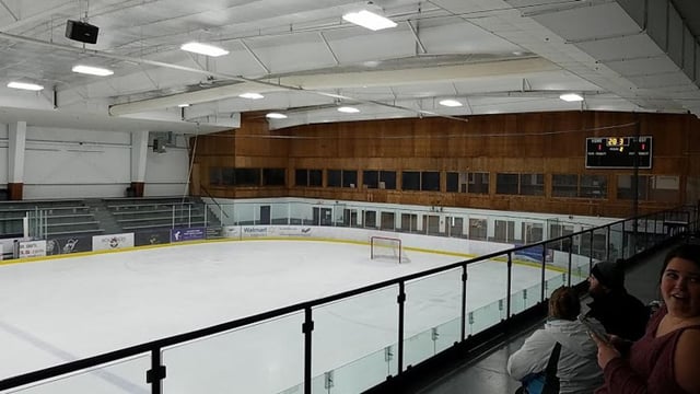 Mankato_All_Seasons_Ice_Sheet_large
