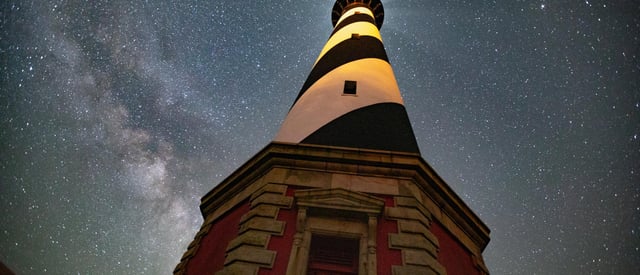 Cape_Hatteras_Lighthouse_stars_1_d91eb829-b4b0-4298-83d1-adf9c929e3e9.jpg