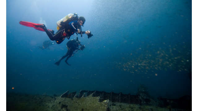 Wreck-Diving_828fba14-00aa-a6c5-cac165c12119a276.jpg