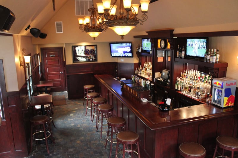 Half Pint Pub