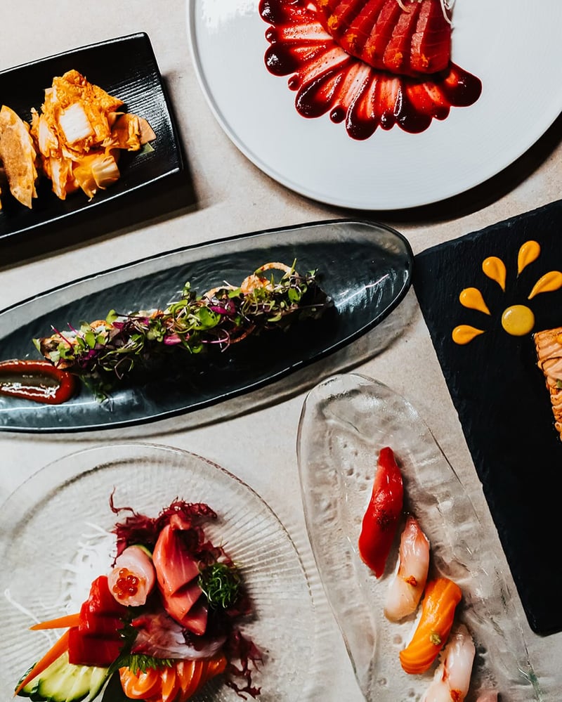 Aker Restaurant & Lounge