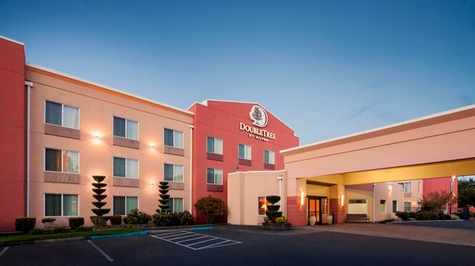 DoubleTree by Hilton Hotel Vancouver