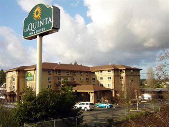 La Quinta Inn & Suites by Wyndham