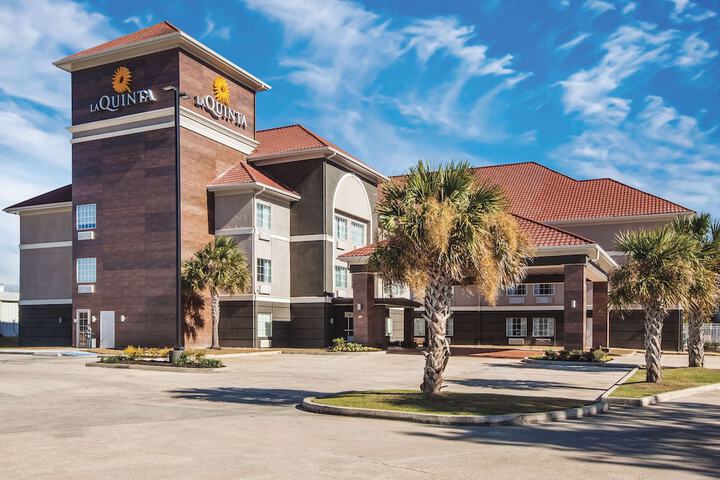 La Quinta Inn & Suites by Wyndham Walker - Denham Springs