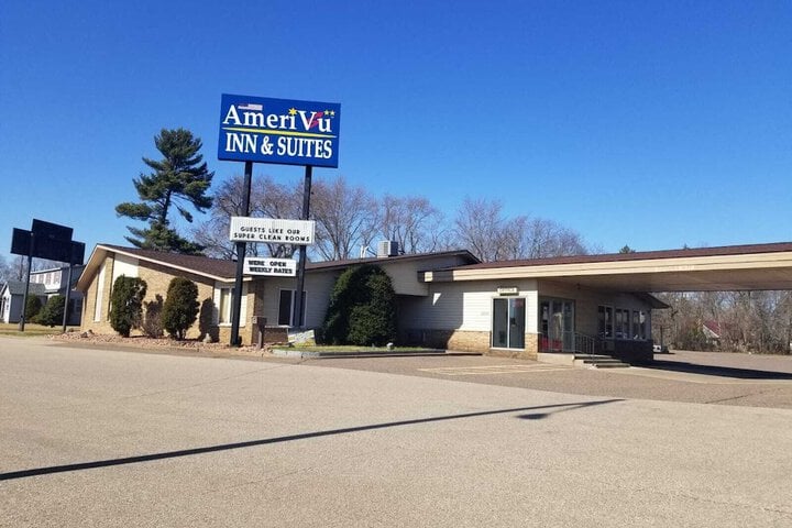 AmeriVu Inn and Suites - Eau Claire