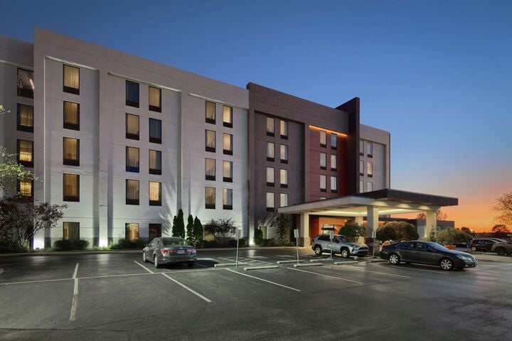 Hampton Inn Louisville-Northeast