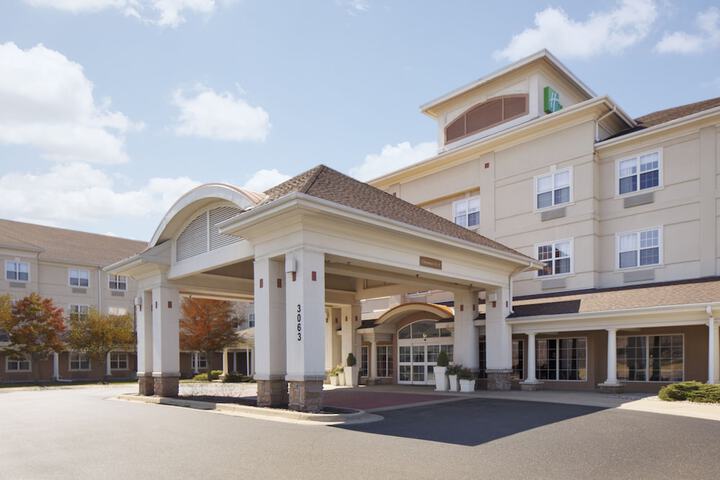 Holiday Inn Grand Rapids - Airport, an IHG Hotel