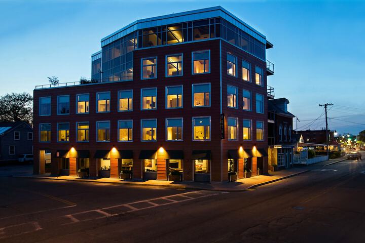 250 Main Hotel