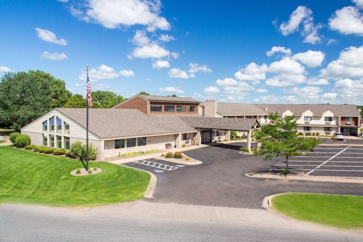 AmericInn by Wyndham Eau Claire West