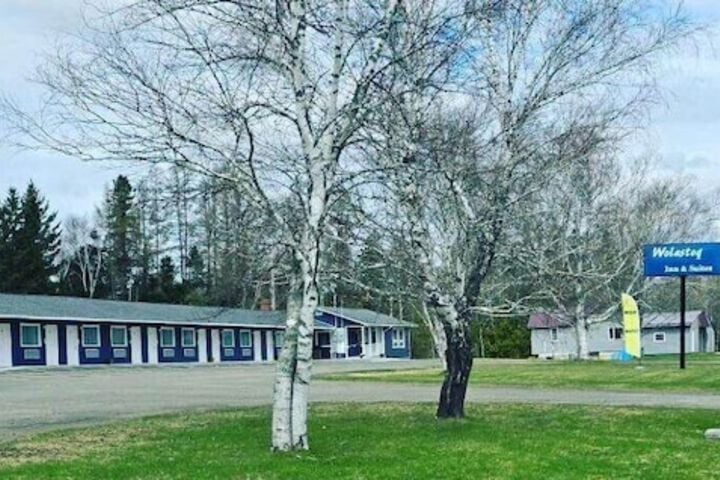 Wolastoq Inn and Suites