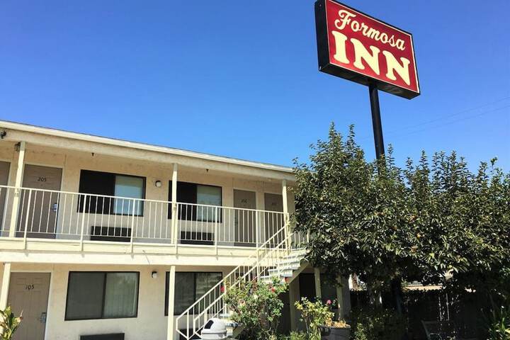 Formosa Inn