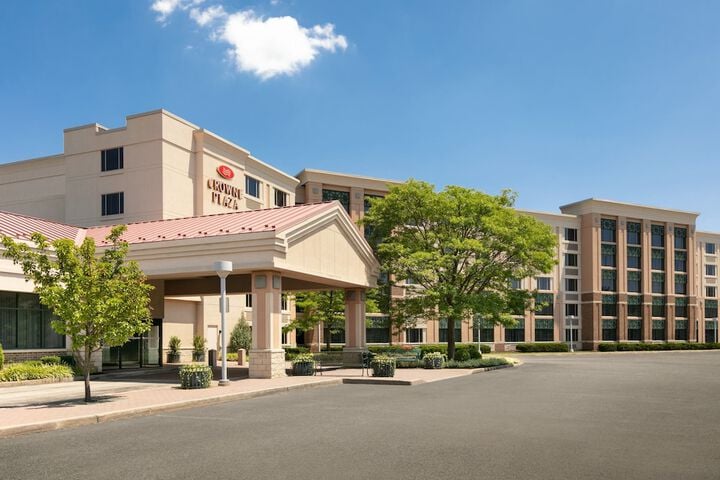Crowne Plaza Philadelphia - King of Prussia, an IHG Hotel