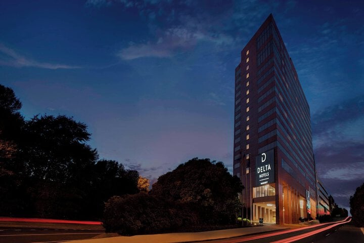Delta Hotels Richmond Downtown