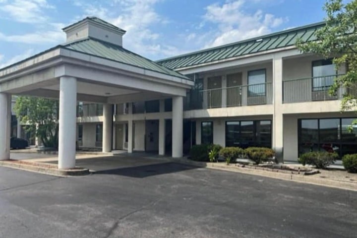 Studio 6 Suites Louisville KY Airport Expo Center