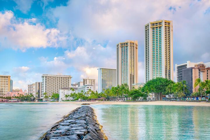 Hyatt Regency Waikiki Beach Resort And Spa