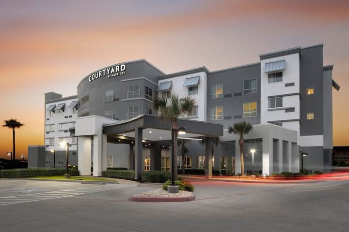 Courtyard Galveston Island