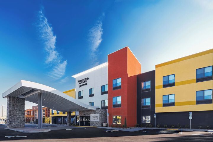 Fairfield by Marriott Inn & Suites Fresno Yosemite International Airport