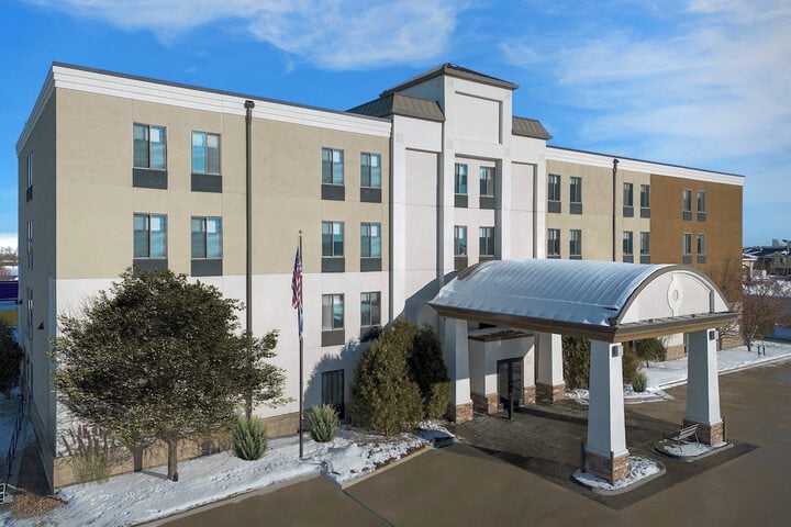 Holiday Inn Express Fargo-West Acres by IHG