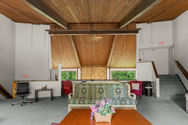 Evergreen Valley Inn & Villas