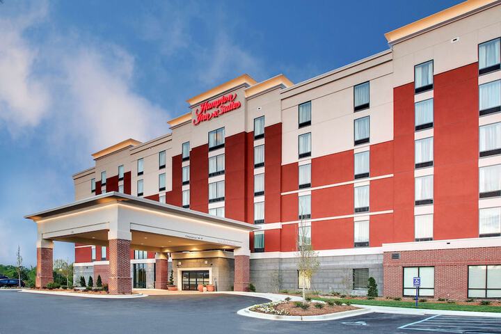Hampton Inn & Suites Greenville Airport
