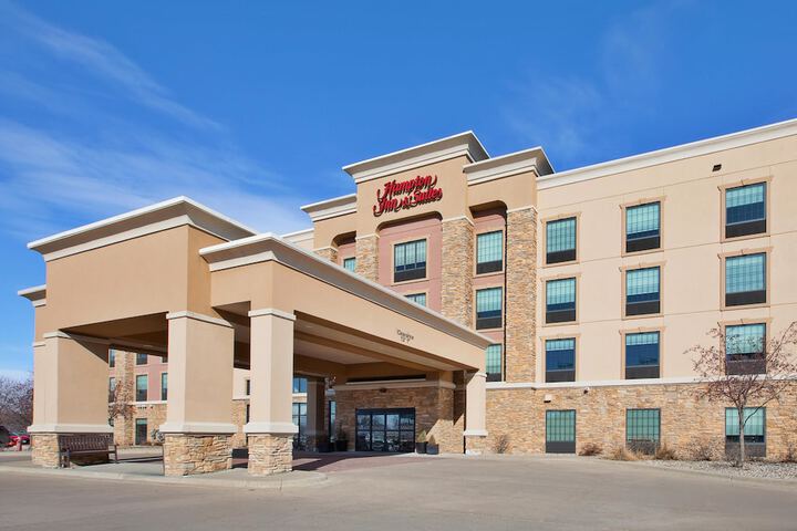 Hampton Inn & Suites St. Cloud, MN
