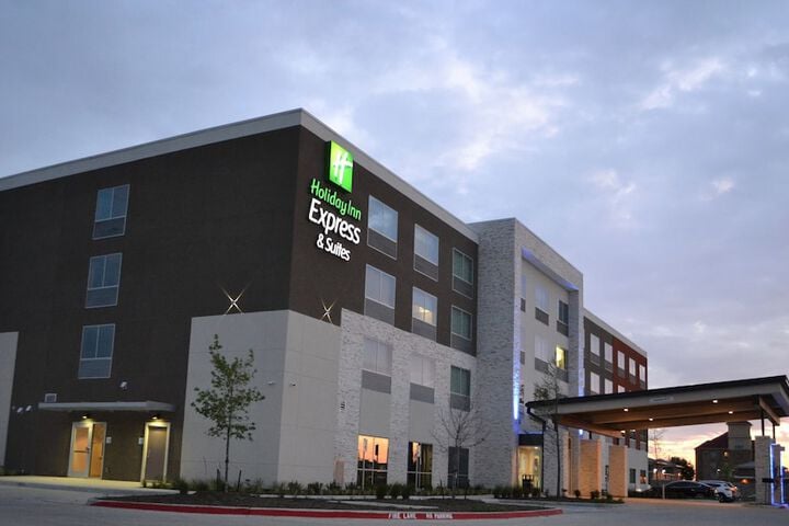 Holiday Inn Express & Suites McKinney - Frisco East, an IHG Hotel