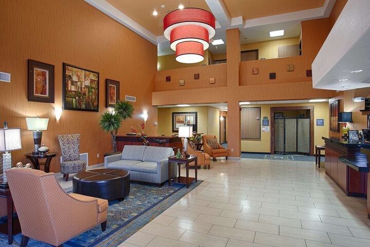 Best Western Plus Fresno Inn