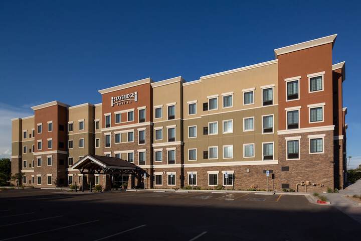 Staybridge Suites Phoenix – Biltmore Area by IHG