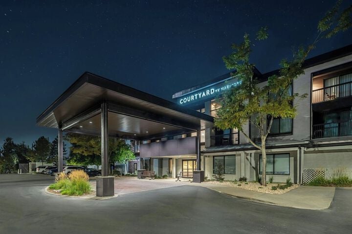 Courtyard by Marriott Salt Lake City Airport