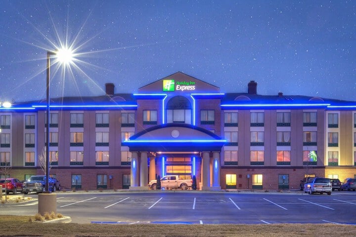 Holiday Inn Express Wichita South, an IHG Hotel