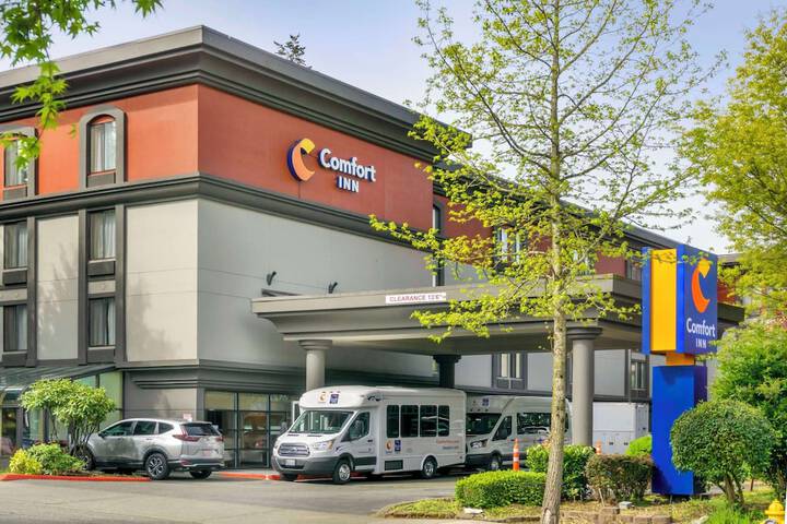 Comfort Inn & Suites Sea-Tac Airport