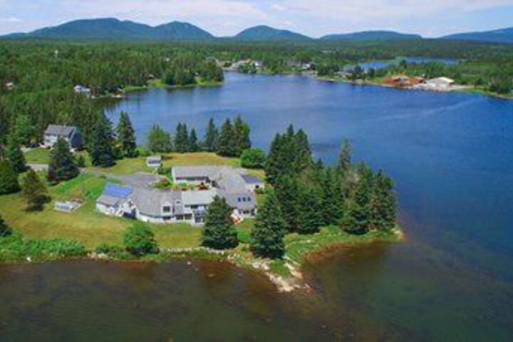 Ann's Point Inn