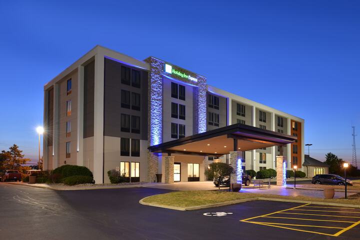 Holiday Inn Express Rochester - University Area