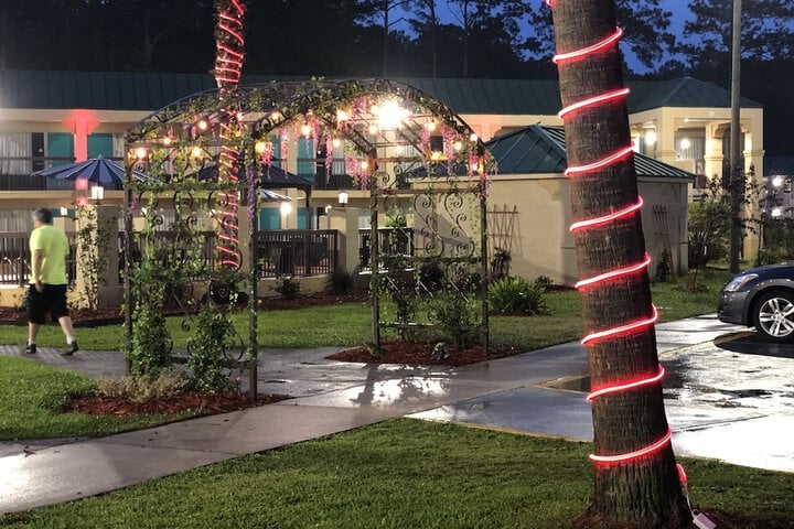 Econo Lodge Inn & Suites Hardeeville-I-95