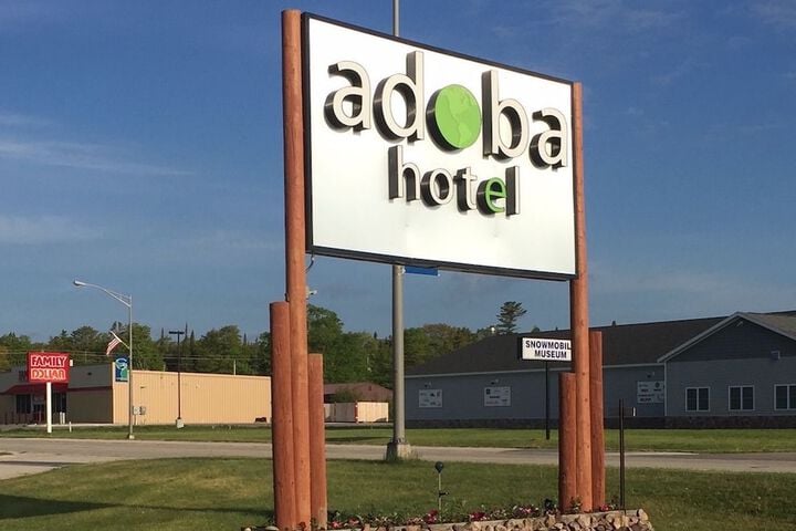 adoba hotel Naubinway