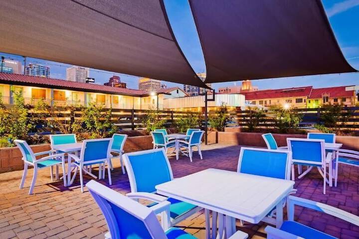 Downtown Phoenix Hotel
