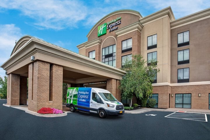 Holiday Inn Express & Suites Rochester Webster, an IHG Hotel