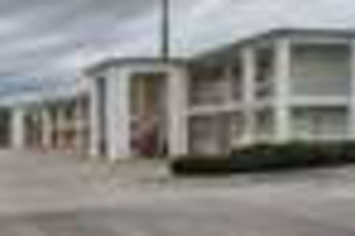 Carom Inn a Travelodge by Wyndham Denham Springs/Baton Rouge