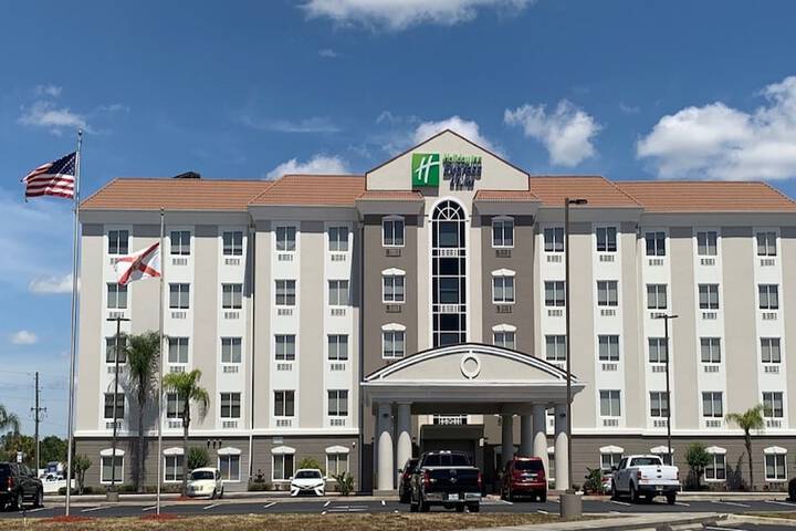 Holiday Inn Express & Suites Orlando South-Davenport, an IHG Hotel