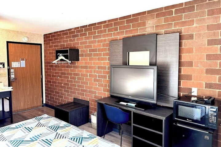 Motel 6 Eau Claire, WI