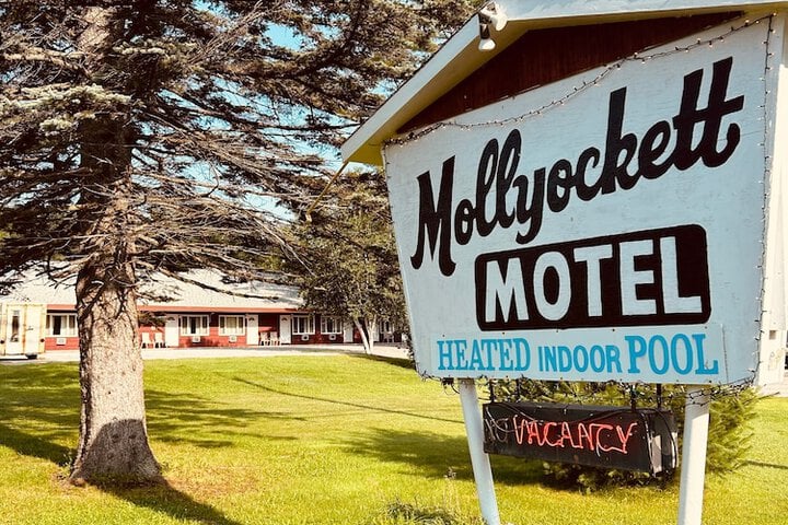 Mollyockett Motel & Swim Spa