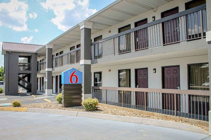 Motel 6 Knoxville, TN - East