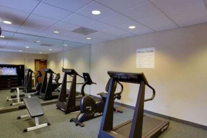 Holiday Inn Express & Suites Columbia-I-20 @ Clemson Rd