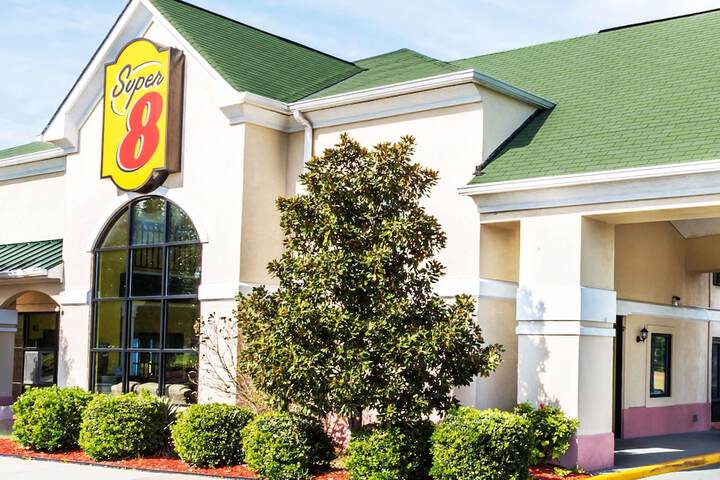 Super 8 by Wyndham Hull Street Midlothian/Richmond Area