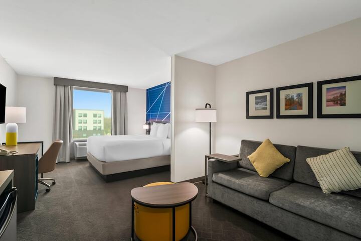 Comfort Suites Bentonville - Rogers