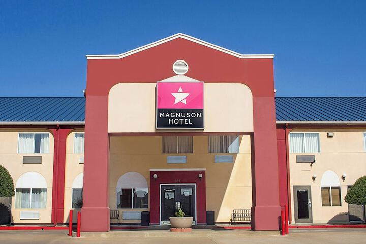 Magnuson Hotel Sand Springs-Tulsa West