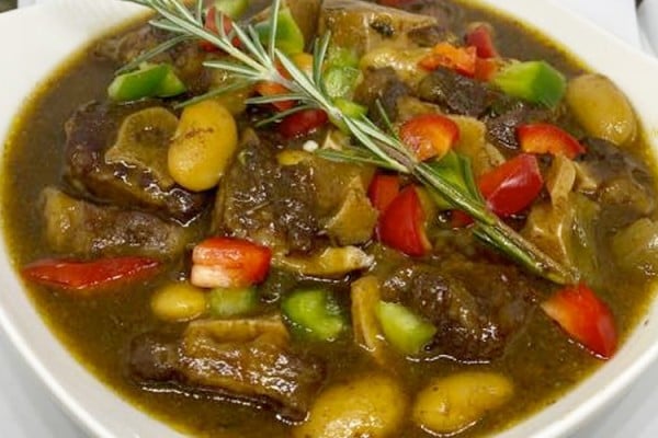 Yard Vybz Nyaminz And Catering Jamaican Restaurant