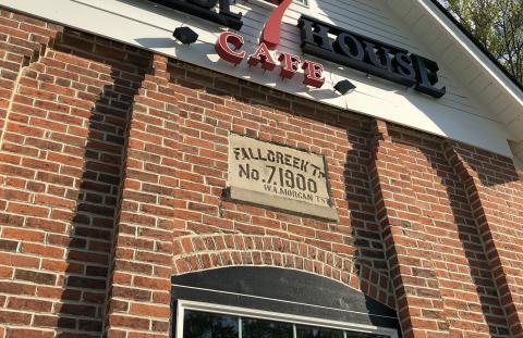 Schoolhouse 7 Cafe