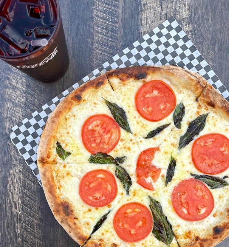 Broken Tree Taproom & Pizza of Appleton
